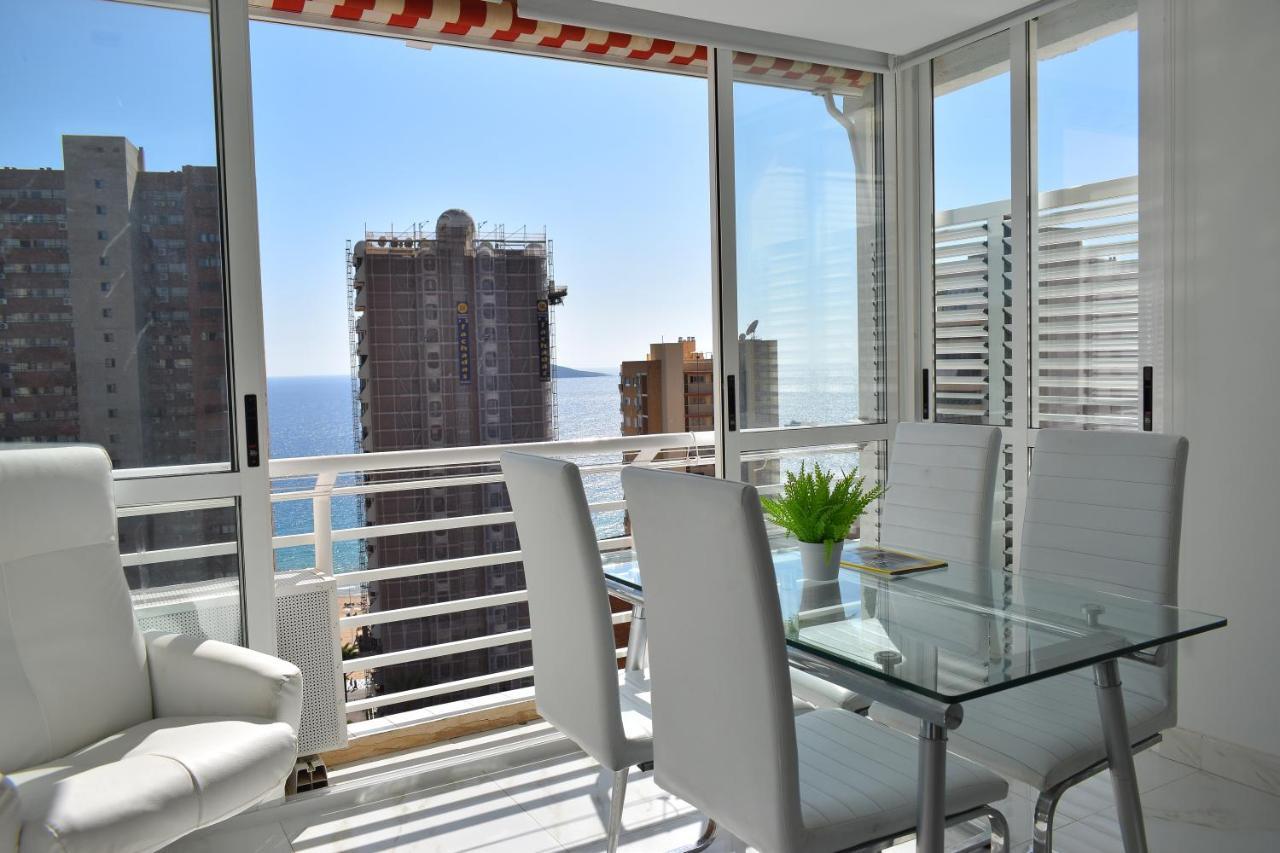 Los Caballos Vip Playa Levante Benidorm Eksteriør bilde