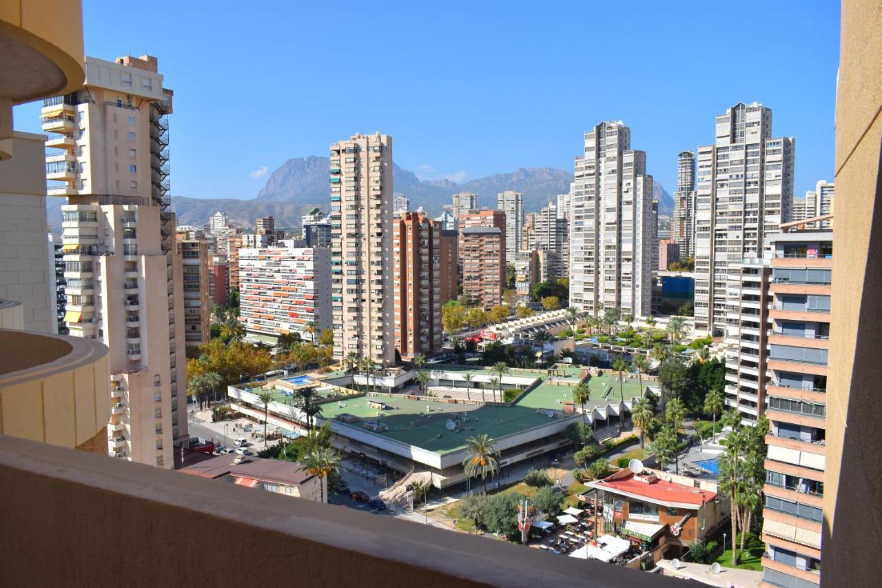 Los Caballos Vip Playa Levante Benidorm Eksteriør bilde