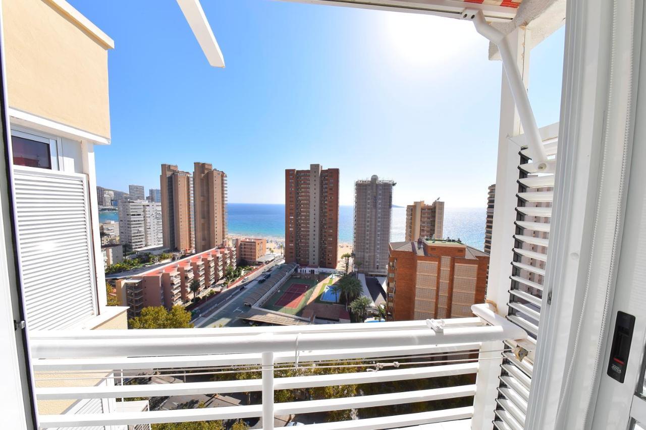 Los Caballos Vip Playa Levante Benidorm Eksteriør bilde